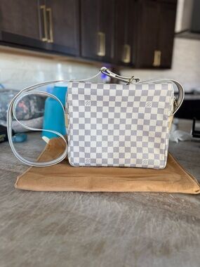 Louis Vuitton Damier Azur Naviglio